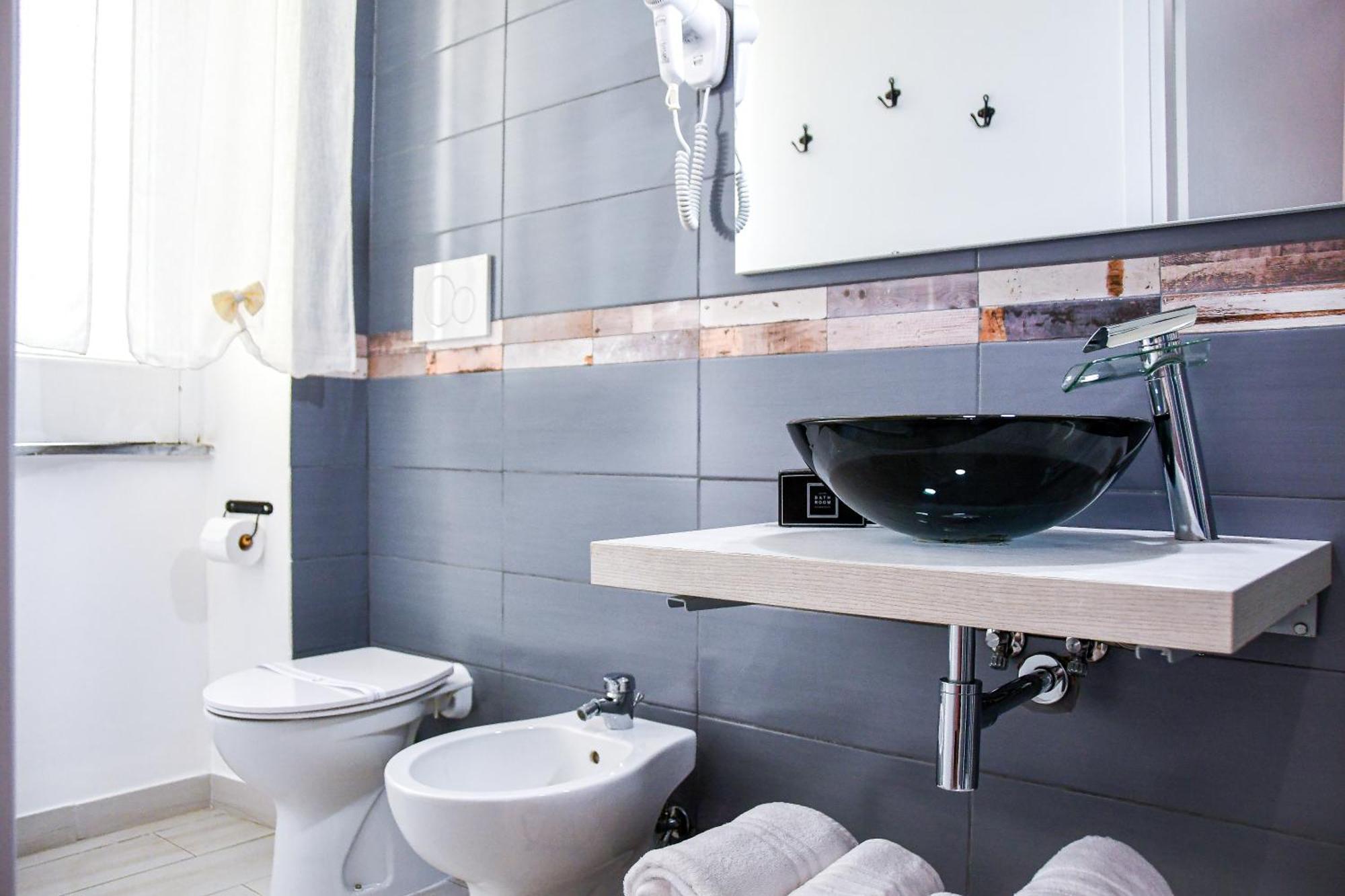 Le Stanze Del Centro Hotel Termoli Ngoại thất bức ảnh
